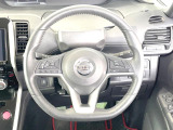 【純正革巻きステアリング】上質な革を使用することで、手にしっかり馴染みとても運転しやすいハンドルです♪
