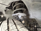 お車を安心してお乗りいただく為には、足回りの定期点検が欠かせません。サービスサポート(有償保証)では無料点検もご提供しており、安心のカーライフをお過ごしいただけるサポート体制が整っています。