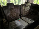 3列目シートはもちろん状態良好☆大人でもゆったりと座って頂けますので、大人数でのお出かけもラクラクです♪ご家族で、気の知れた仲間で、ドライブに行くのが楽しみですね♪