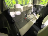 3列目シートはもちろん状態良好☆大人でもゆったりと座って頂けますので、大人数でのお出かけもラクラクです♪ご家族で、気の知れた仲間で、ドライブに行くのが楽しみですね♪