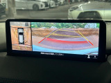 【360&deg;ビューモニター】専用のカメラにより、上から見下ろしたような視点で360度クルマの周囲を確認することができます☆死角部分も確認しやすく、狭い場所での切り返しや駐車もスムーズに行えます。