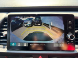 バックでの駐車が苦手な方や運転にあまり自信のない方でも後方の視界をしっかりサポート。安心して車庫入れが出来るバックカメラを装備しています!