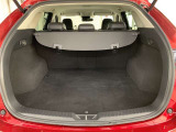 広々としたラゲージスペースを備えています。シートを倒すことで大きなものや長さのある荷物もしっかりと積み込めます。