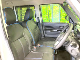 運転席シート廻りは使用感も少なく、良好な状態となっています。丁寧に使われていたことがよくわかりますね。