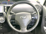 ステアリングも使用感が少なく、きれいな状態となっております♪