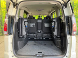 普段のお買い物や通勤、送迎等に十分な荷室スペースを確保しております。セカンドシートを倒すと、大きな荷物の積載も可能です♪
