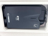 【ETC】高速道路の料金所をストレスなく通過!話題のスポットやサービスエリアに多い「スマートIC」利用時は必須のアイテムです。当店でセットアップを実施、ご納車当日からすぐにご利用いただけます!