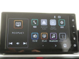 ディスプレイオーディオを装備。スマホとクルマをつなぐことで、これまでのナビに加えて、いろんなサービスが楽しめます。