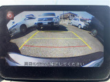 【バックモニター】後ろのカメラの映像がモニターに映し出されるので、後方の見えない死角や、障害物との距離感などもしっかり安全確認することができます。