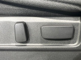 【パワーシート】スイッチ一つで簡単にシートの微調整が可能!電動だから力もいりません!快適なシートポジションにセットして、快適なドライブをお楽しみください。