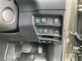運転席右側には各種スイッチがあります!