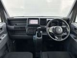 【インパネ全体】全方位で視界が広く、高い目線で運転もしやすいです!