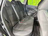 後部座席も気になるようなキズ・汚れやへたり等、大きなダメージはなく、良好な状態です。