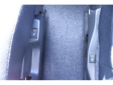 運転席/助手席シートヒーター付です。