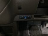 ビルトインタイプの【ETC】で見た目もスッキリ。高速道路の利用にとても便利です。