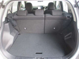 広々としたラゲージスペースを備えています