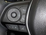 ステアリングスイッチ装備!運転しながら手元でオーディオの操作などができます。