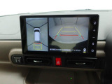 【バックモニター】駐車時に後方がリアルタイム映像で確認できます。大型商業施設や立体駐車場での駐車時や、夜間のバック時に大活躍!運転スキルに関わらず、今や必須となった装備のひとつです!