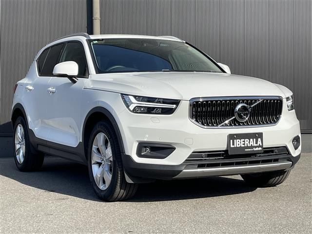 XC40 B4 AWD モメンタム 4WD 修復歴無し