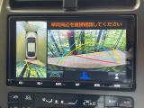 【パノラミックビューモニター】専用のカメラにより、上から見下ろしたような視点で360度クルマの周囲を確認することができます☆死角部分も確認しやすく、狭い場所での切り返しや駐車もスムーズに行えます。