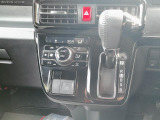 インパネシフト。操作しやすい位置です。