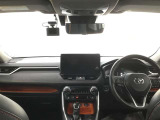 見通しのよいすっきりとした視界で、誰でも運転しやすいです。運転のしやすさは疲れにくさにも繋がりますよ♪