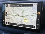 純正ナビゲーションもレイアウトの変更ができるので使い勝手が良いです。スマートフォンの地図アプリを使用することも可能です。