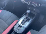 【 シフト 】スムーズなシフトチェンジで快適にお車を操縦していただけます!//
