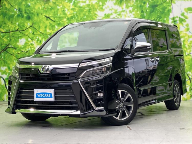 ヴォクシー 2.0 ZS 煌 4WD （DBA-ZRR85W）