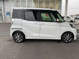 ドアバイザー付の車両です