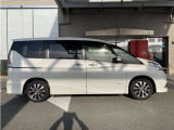 右側面からの画像です。