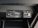 広がる運転支援サービスETC2.0搭載。全国の高速道路に設置されたITSスポットと双方向通信を図り、広域な道路交通情報や安全運転をサポートする情報を得て、音声やナビ画面上にタイムリーにお知らせします。