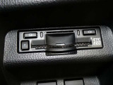 高速道路を賢く使うETC2.0装備です。高速道路とクルマが情報を連携して渋滞の迂回ルートや災害時の適切な誘導をしてくれたりします。
