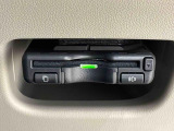 ETCカードを挿入することで高速道路を利用する際の支払いがキャッシュレスになったり、ETCスマートインターチェンジが利用できたり、とても便利なアイテムです!保証は修理保証のみとなります。