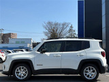 正規ディーラーの取り扱えるJEEPブランド保険もご用意!ご加入頂いた際、オリジナルサービスの『ボディ補修』『ガラス補修』『タイヤ補修』を無償で付帯いたします!※詳細はスタッフにお尋ねください。