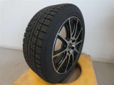 R4年式冬タイヤ215/50R17ヨコハマ製です。