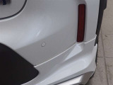 コーナーセンサーもついておりますので、駐車時も安心です。