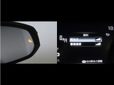 隣車線を走る車両をレーダーで検知し、ドアミラーでは確認しにくい後側方エリアに存在する車両に加え、急接近してくる車両も検知します。車両を検知するとドアミラーに搭載されたLEDインジケーターが点灯します。
