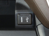 USB&HDMI差し込みあります。