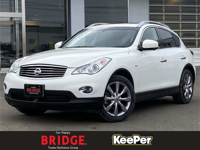 スカイラインクロスオーバー3.7 370GT FOUR 4WD