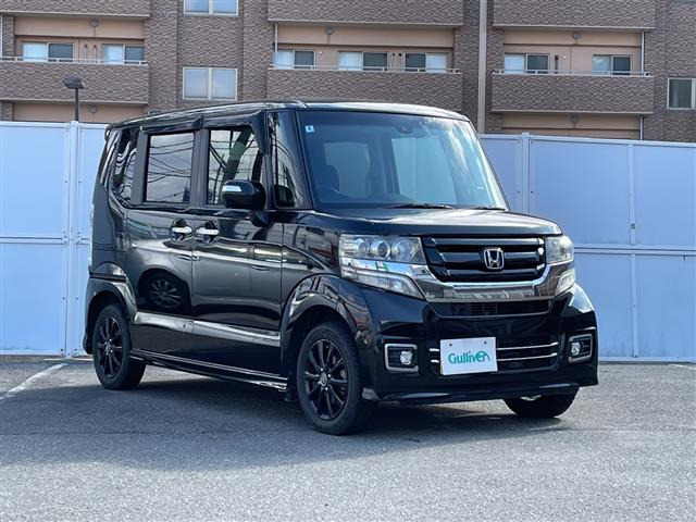 N-BOXカスタムG SSパッケージ ブラックスタイル 4WD修復歴無し