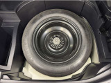 今ではオプションになってしまったスペアタイヤが装備されています。万が一の時に役立ちます☆☆