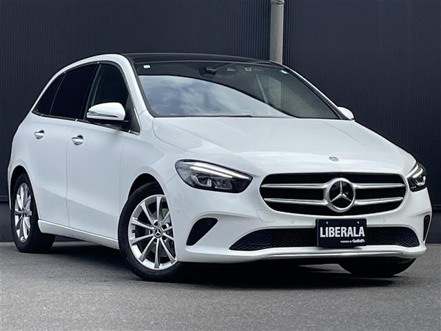 Bクラス B200d 本革シート サンルーフ