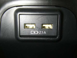 【充電用USB端子】デバイスの充電に便利です。※実際の接続端子は写真で確認or店舗までご気軽にお問合せください♪