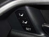運転席のパワーシートは2名様分までメモリー機能付きです。