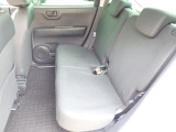 ◆2列目シートも足元ゆったりで快適に座って頂けます。チャイルドシートの取り付けにも対応しております。後部座席にお乗りの方も快適にお出掛け出来ます。