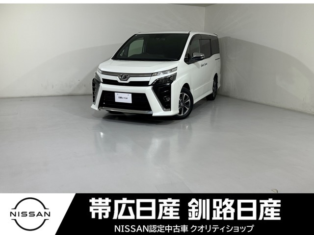 ヴォクシー 2.0 ZS 煌II 4WD 