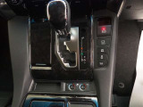 電動パーキング搭載の為、停車時に快適です。