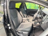 運転席シート廻りは使用感も少なく、良好な状態となっています。前オーナー様が丁寧に使っていたことがよくわかりますね。
