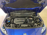 BMW 2.0L 直列4気筒ツインパワーターボ ガソリンエンジン :バルブトロニック(無段階可変バルブリフト)、ダイレクトインジェクションシステム、ダブルVANOS(吸排気無段階可変バルブタイミング)